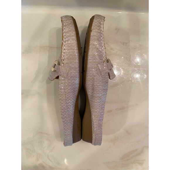 Naturalizer Cream Mules with Silver Accents - Picture 6 of 12